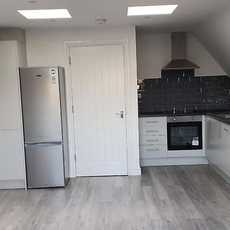 Orchid Lodge - Two Bed Generous Flat - Parking, Netflix, Wifi - Close To Blenheim Palace & Oxford - F4 Кідлінґтон Екстер'єр фото